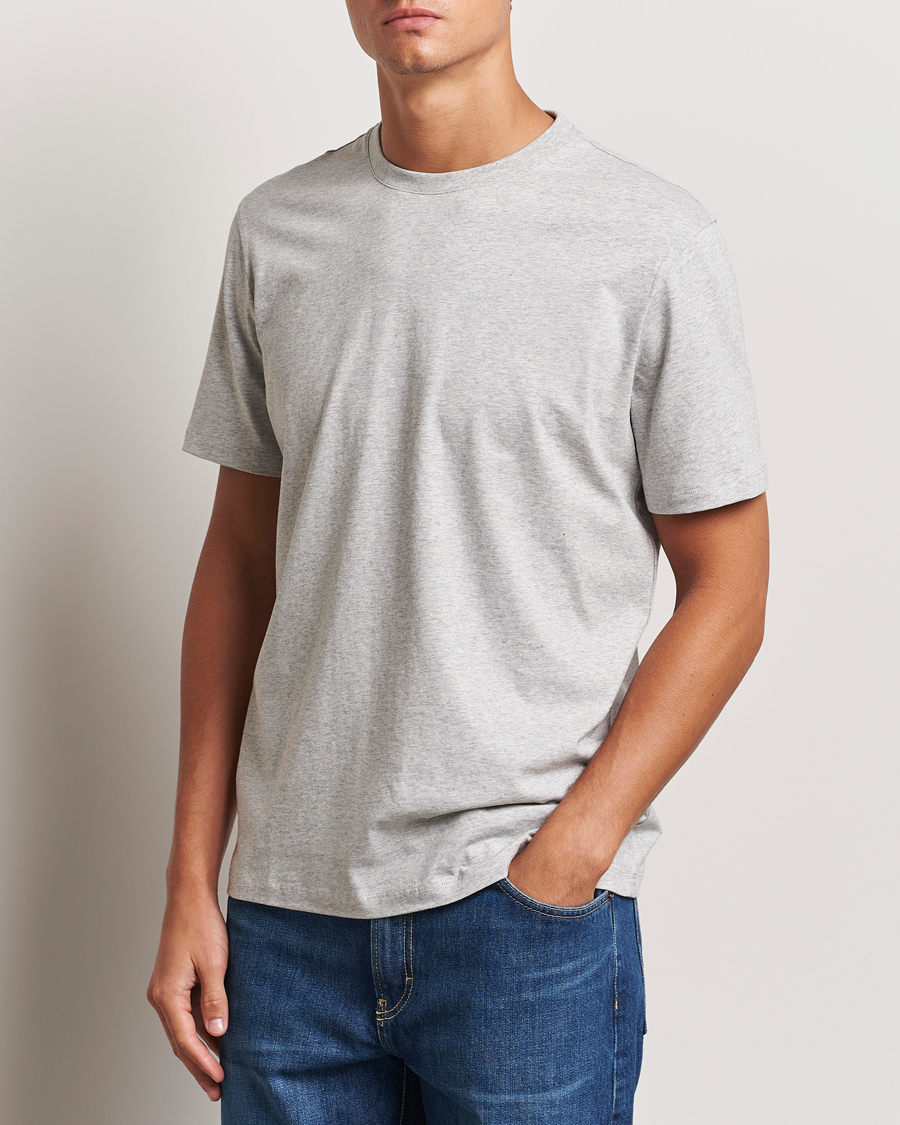 Hombres | The Classics of Tomorrow | A Day\'s March | Midweight T-Shirt Grey Melange