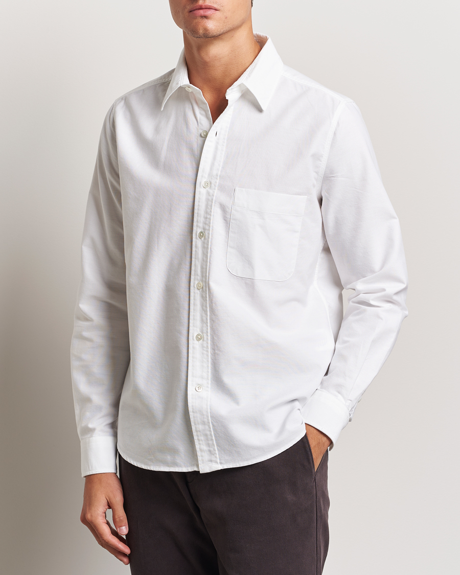 Hombres |  | A Day\'s March | Mason Dyed Oxford Shirt White