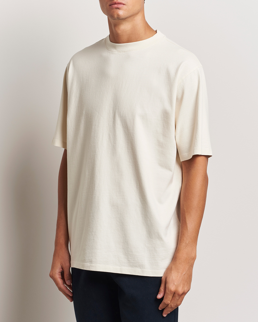 Hombres |  | A Day\'s March | Tron Relaxed T-Shirt Off White