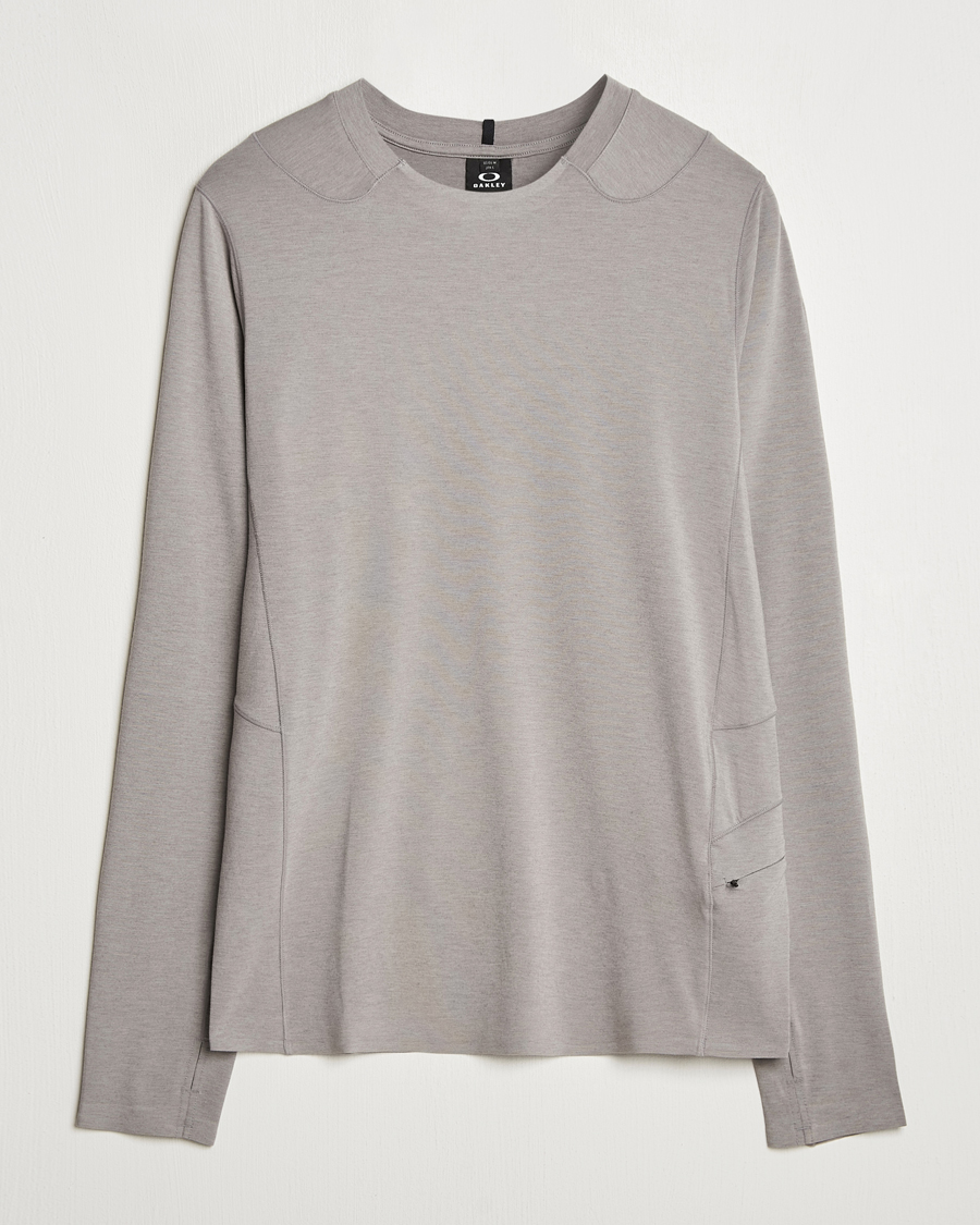 Hombres | Camisetas | Oakley | Latitude Flight Shell T-Shirt Cement