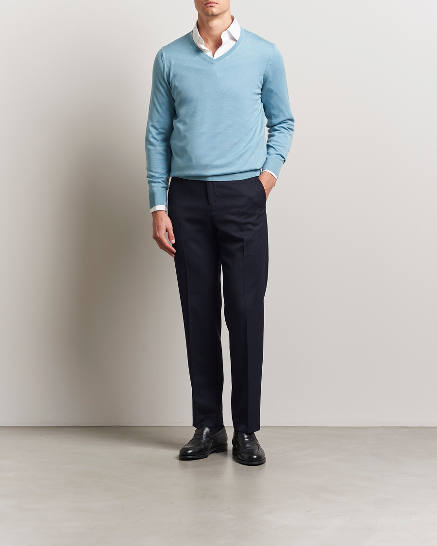 Hombres | Jerséis y prendas de punto | Charles Tyrwhitt | Pure Merino V-Neck Jumper Aqua Green