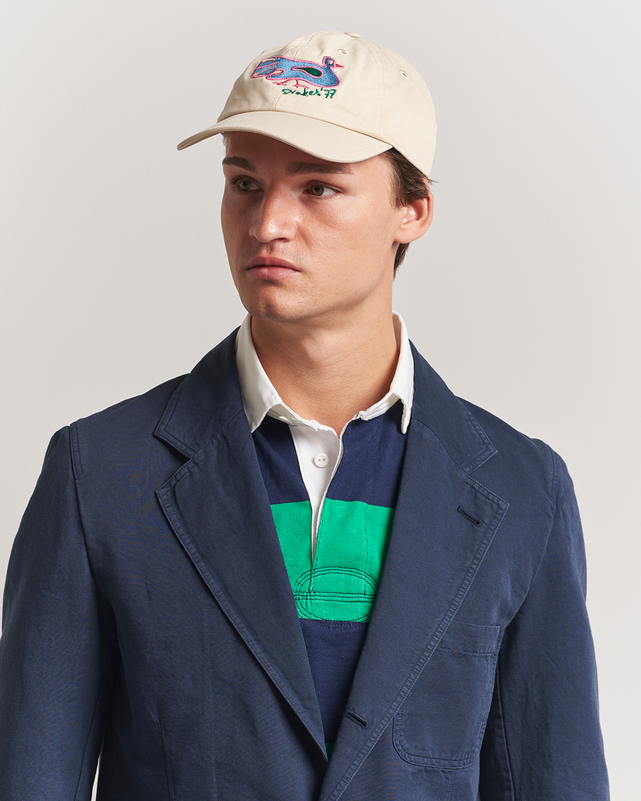 Hombres | Drake's Peacock Embroidered Cap Ecru | Drake's | Peacock Embroidered Cap Ecru
