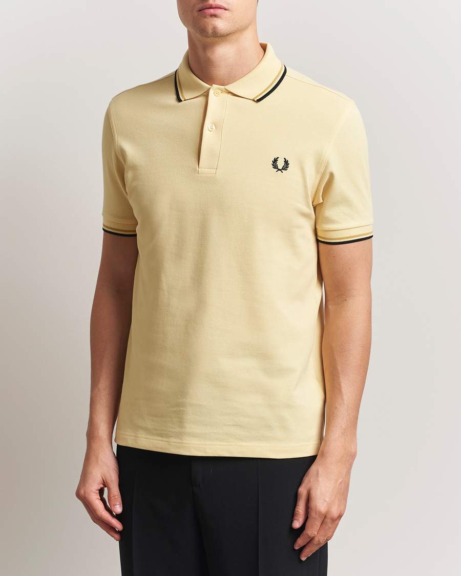 Hombres | Polos | Fred Perry | Twin Tipped Polo Shirt Yellow