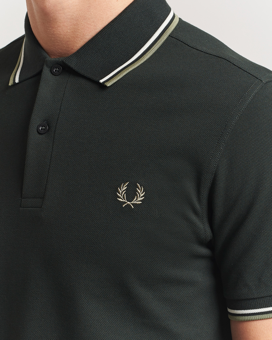 Hombres | Polos | Fred Perry | Twin Tipped Polo Shirt Night Green