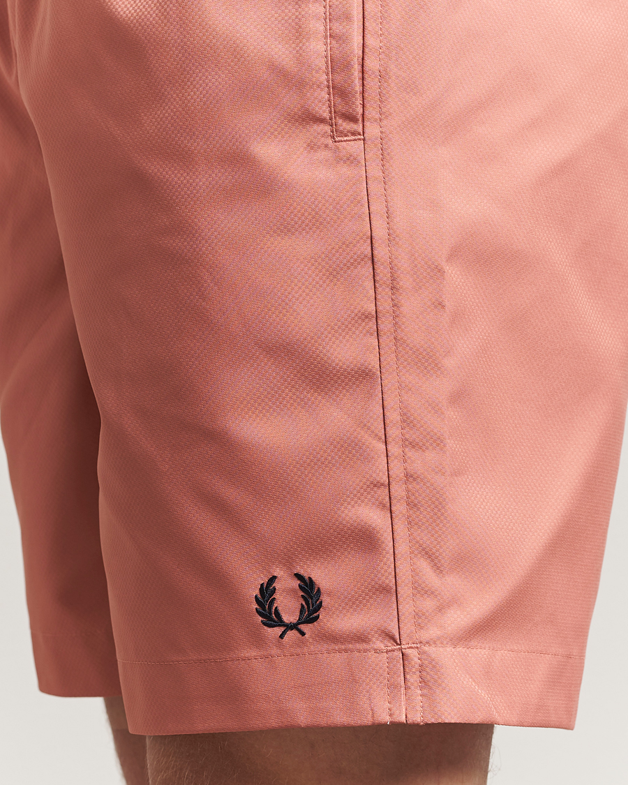 Hombres | Bañadores | Fred Perry | Classic Swimshorts Pink