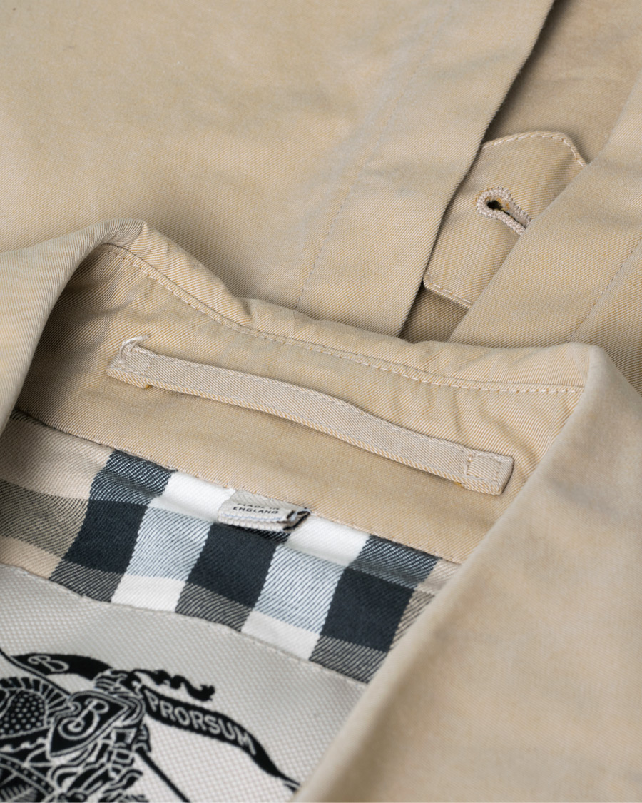 Hombres | Burberry Britton Trenchcoat Beige | Pre-owned | Burberry Britton Trenchcoat Beige